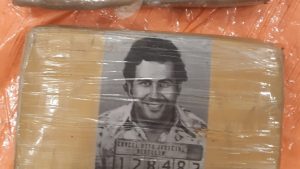 Pablo-Escobar-Cocaine-300x169 بالصور.. السلطات الهولندية تضبط شحنة من كوكايين إسكوبار مرت من ميناء طنجة المتوسط