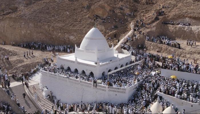 78 200955 yemen prophet hud tomb 700x400 1