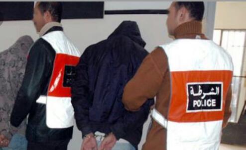 بلاغ … مصالح أمن سيدي البرنوصي تتمكن من اعتقال شبكة مكونة من 4 أشخاص يشتبه في تورطهم بحيازة 11الف و400 قرص طبي مخدر